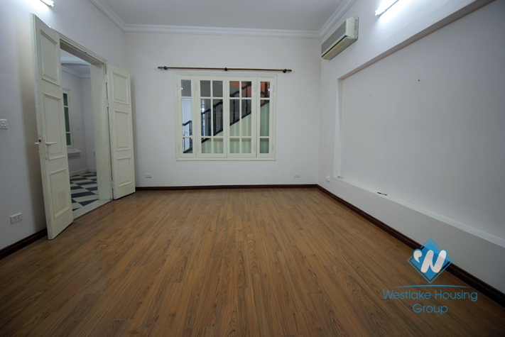 Lake view house for rent with four bedroom and four bathroom in Westlake Tay Ho, Hanoi